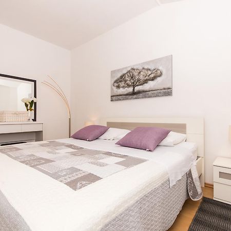 Apartments Barba トロギール エクステリア 写真