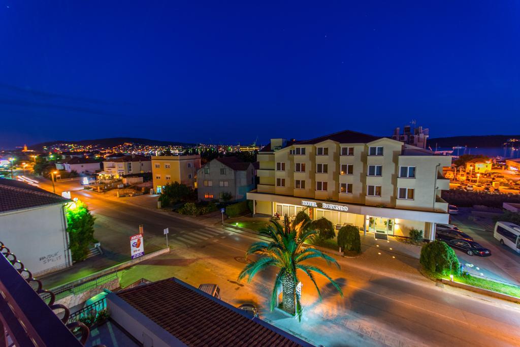 Apartments Barba トロギール エクステリア 写真