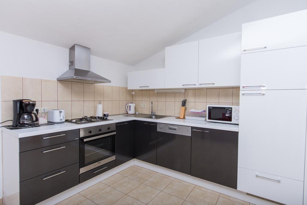 Apartments Barba トロギール エクステリア 写真