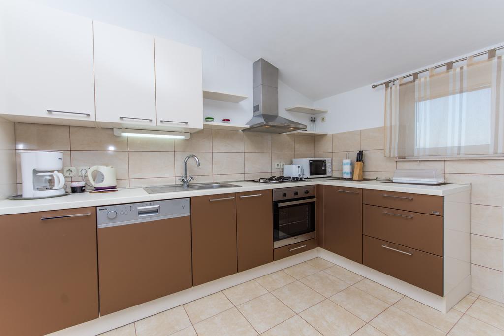 Apartments Barba トロギール エクステリア 写真