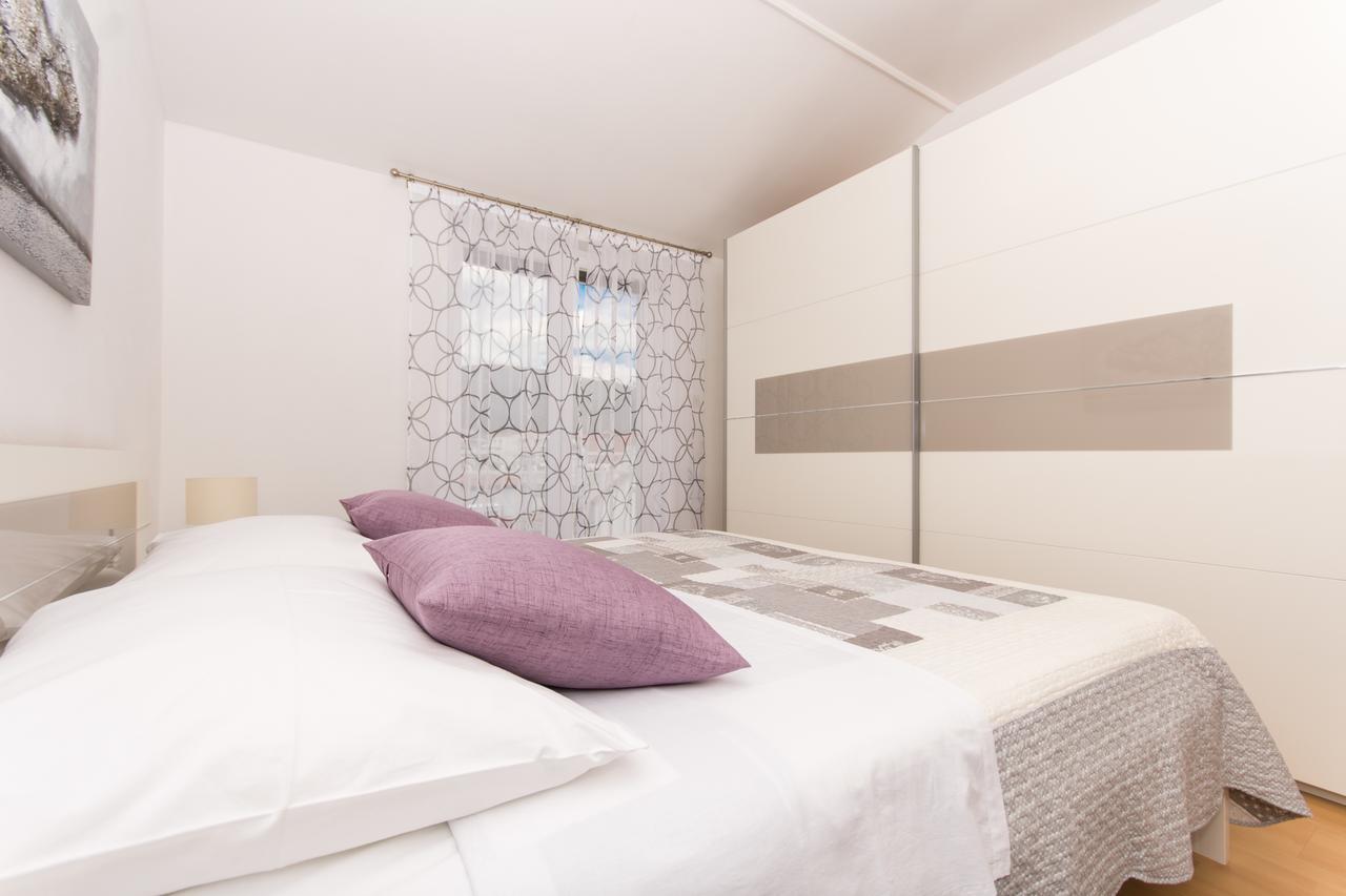 Apartments Barba トロギール エクステリア 写真