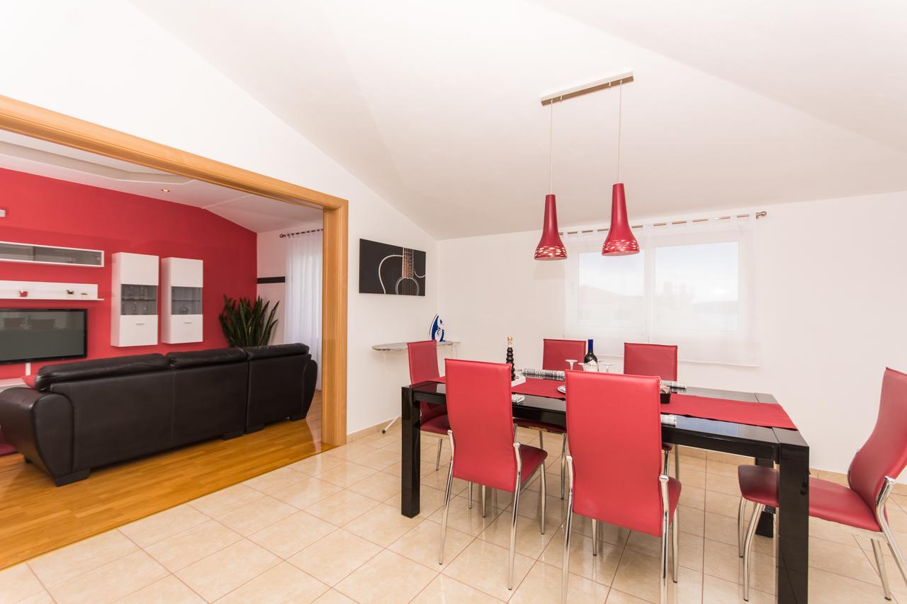 Apartments Barba トロギール エクステリア 写真