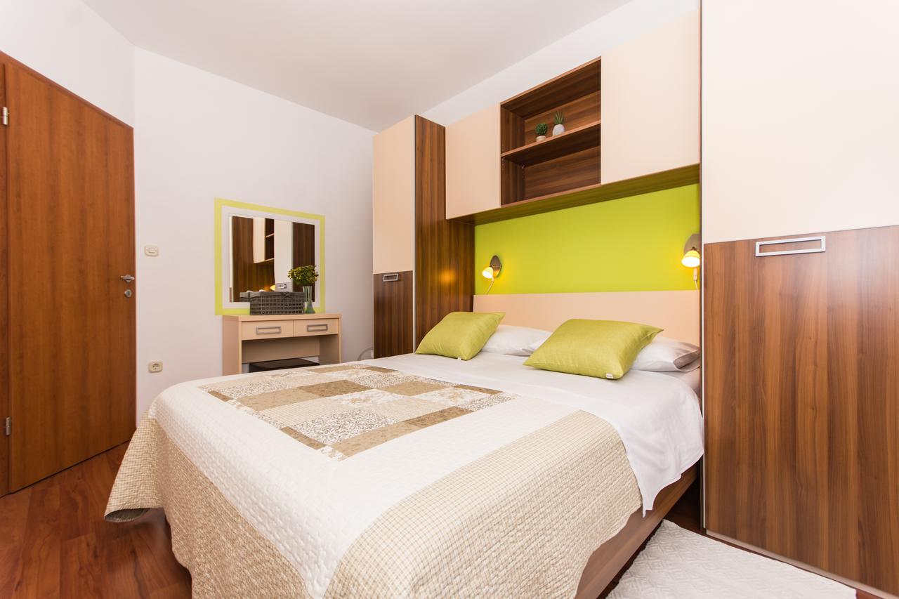 Apartments Barba トロギール エクステリア 写真
