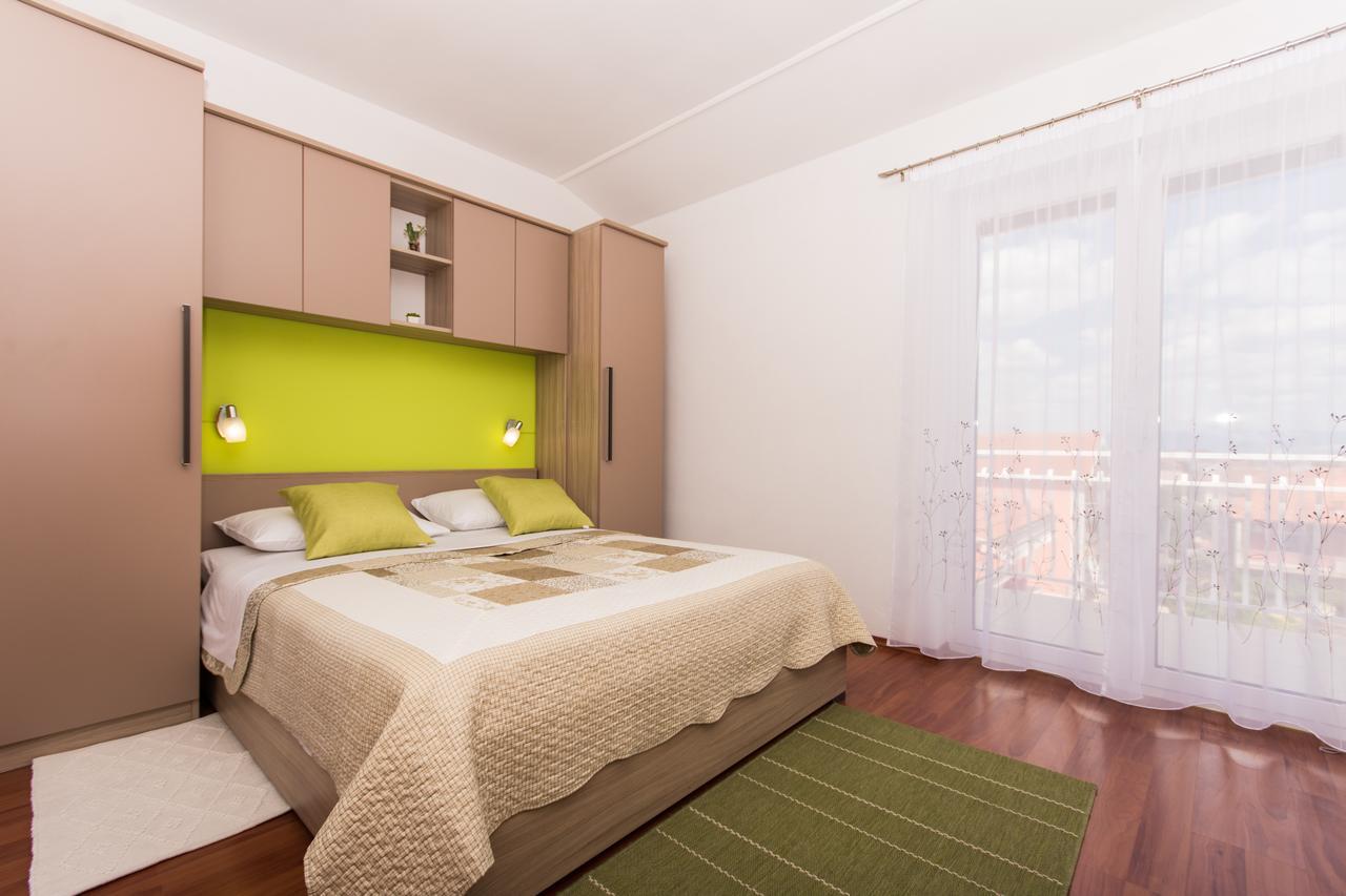Apartments Barba トロギール エクステリア 写真
